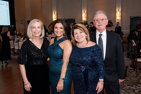 HBA_ScholarshipBall_EliosPhoto©2023-324